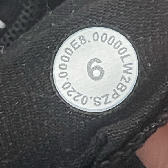 Lululemon Flow Y Bra Nulu Light Support B/C Cup Equalized Multi Women's Size 6 - Picture 4 of 6